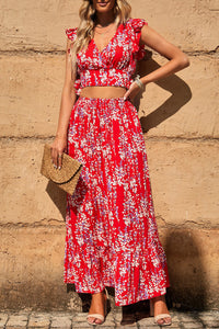 Conjunto de falda larga y top corto con volantes y flores multicolor en rojo fuego