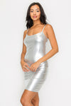 Vestido mini de foil con escote en forma de barco