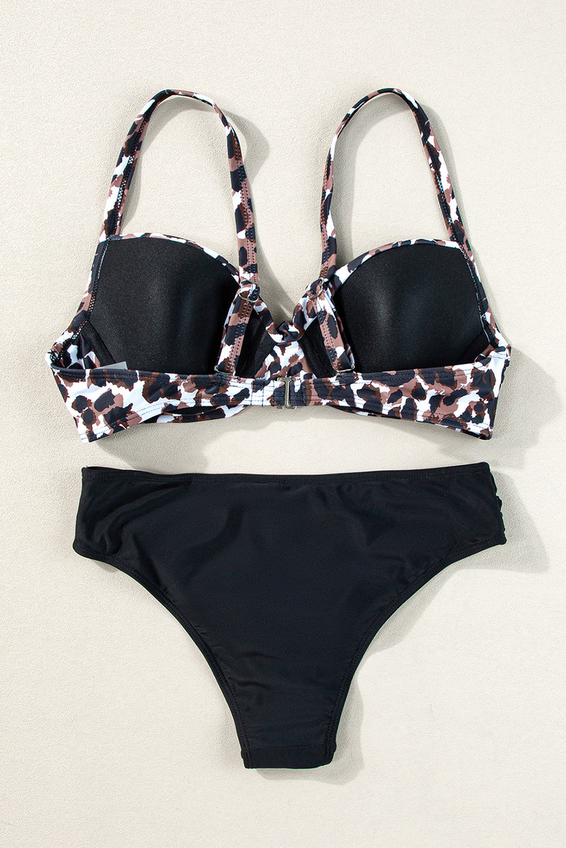 Conjunto de bikini de leopardo con torsión