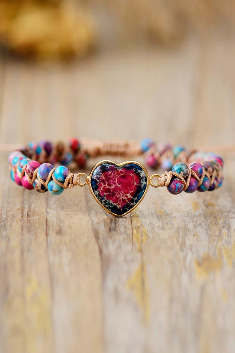 Pulsera de piedra natural hecha a mano en forma de corazón