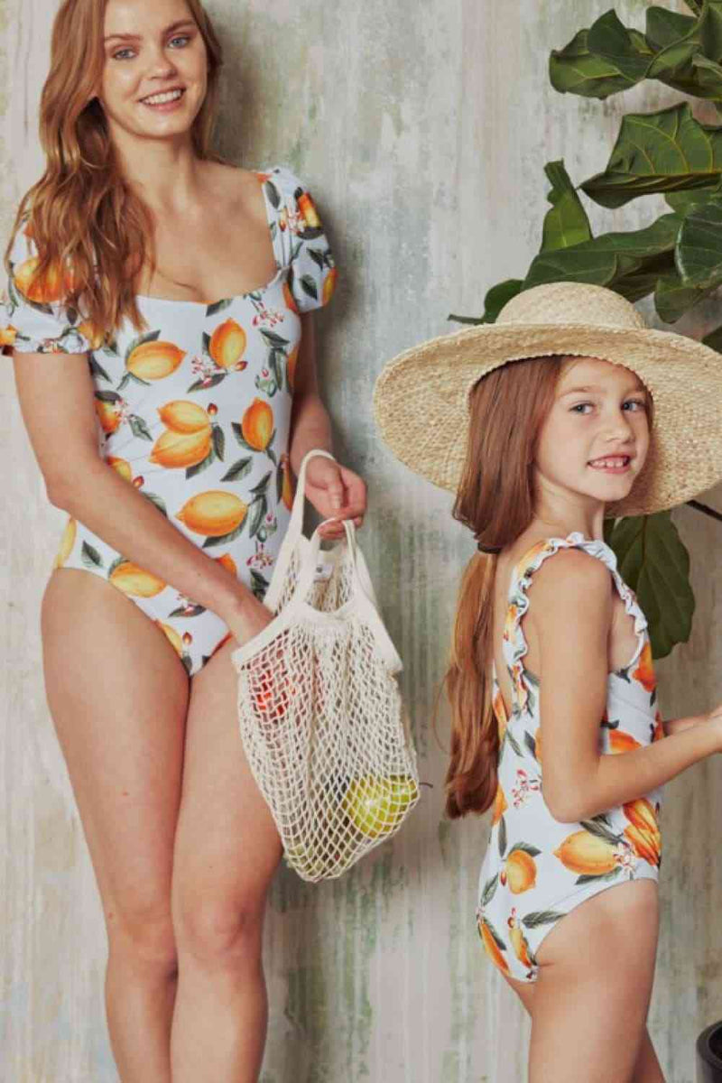 Traje de baño de una pieza con mangas abullonadas Salty Air de Marina West Swim en naranja cítrico