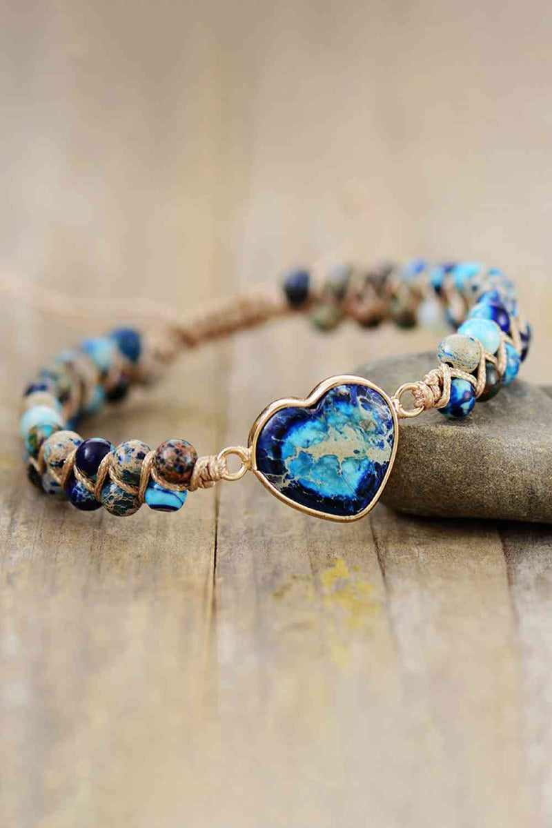 Pulsera de piedra natural hecha a mano en forma de corazón