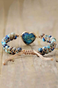 Pulsera de piedra natural hecha a mano en forma de corazón